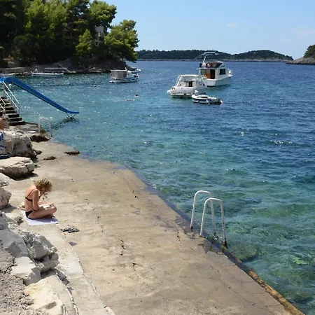 Seaside Apartman Lara Grscica *