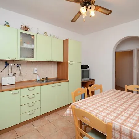 Seaside Apartman Lara Grscica *