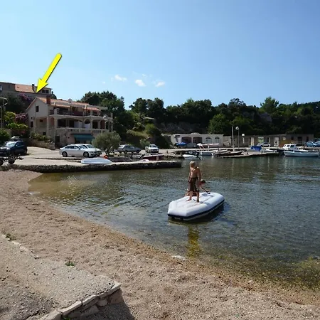 Seaside Apartman Lara Grscica Apartment Prizba